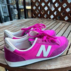 New balance fuchsia shoes for women